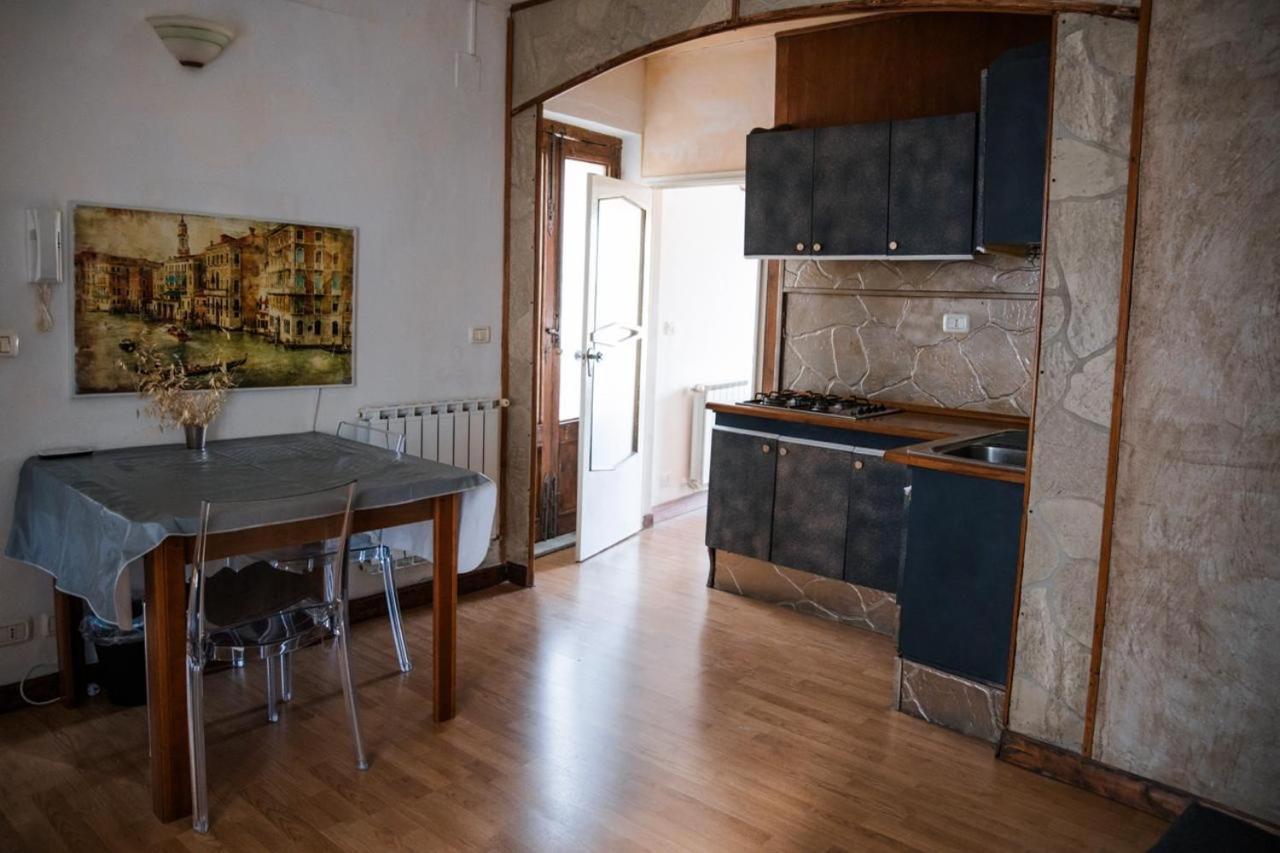 Le Chevalier Apartment Castiglione De Sicilia Exteriör bild